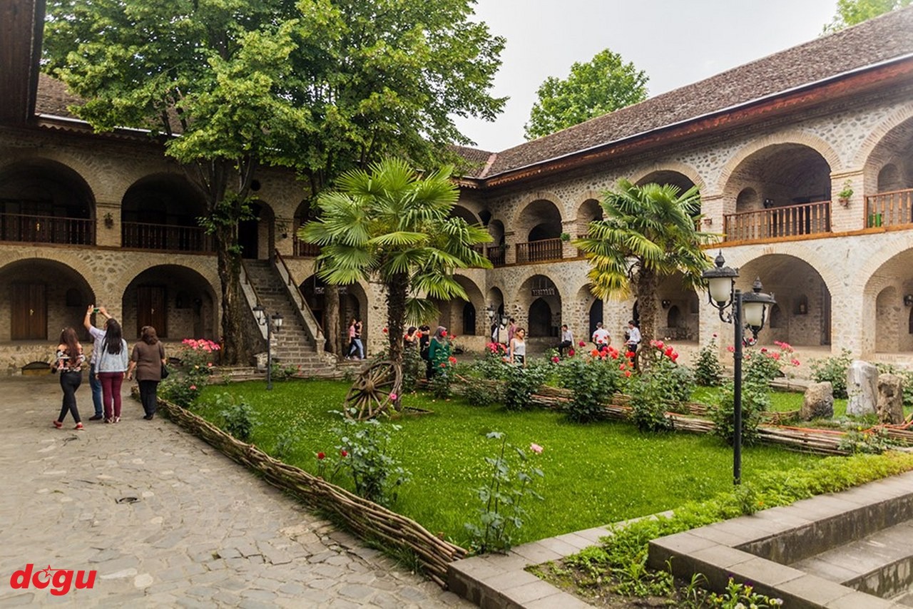  Azerbaycan’da ailece tatil rotaları (1)_1280x854