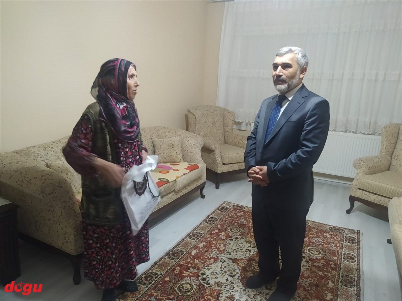 Erzincan’da 1 Ekim Dünya Yaşlılar Gününde 50 aile ziyaret edildi (1)_1280x960