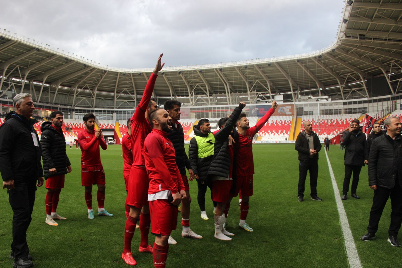 erzincanspor ıspartaspor 2_1280x853