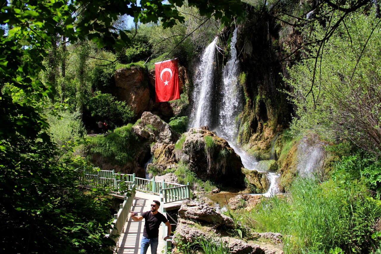 Gizli cennet Sızır Şelalesi sizleri bekliyor (1)_1280x853