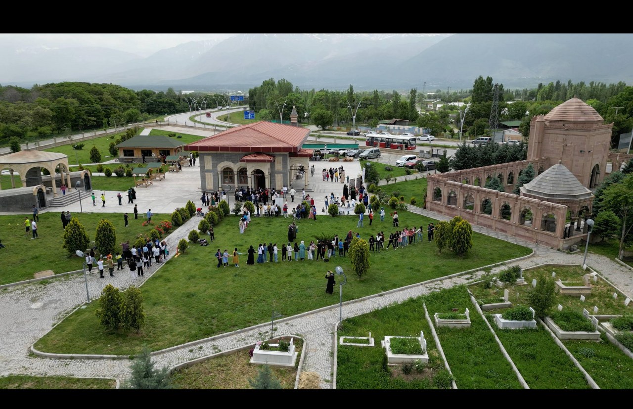 Pir-i Sami Türbe Camii’nde yılsonu etkinliği (2)_1280x827