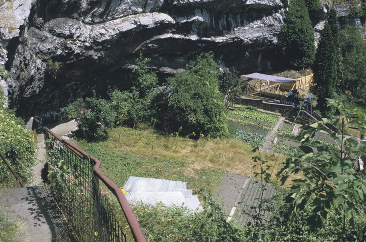 Trou De L’abîme 1280X846