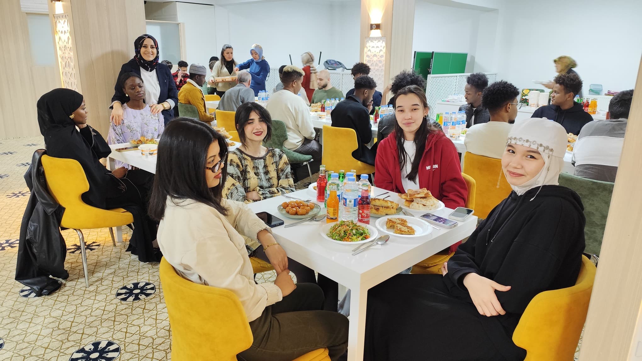 Yabancı Ülke Öğrencileriyle Iftar