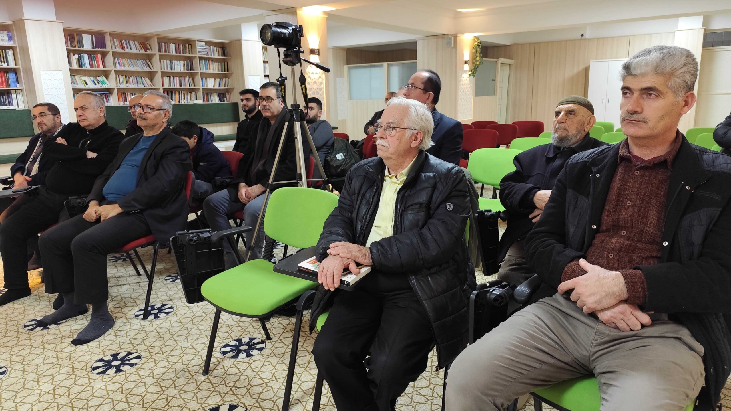 Yazarlar Bi̇rli̇ği̇ 4